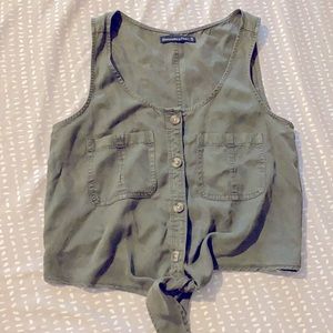 Cute A&F top